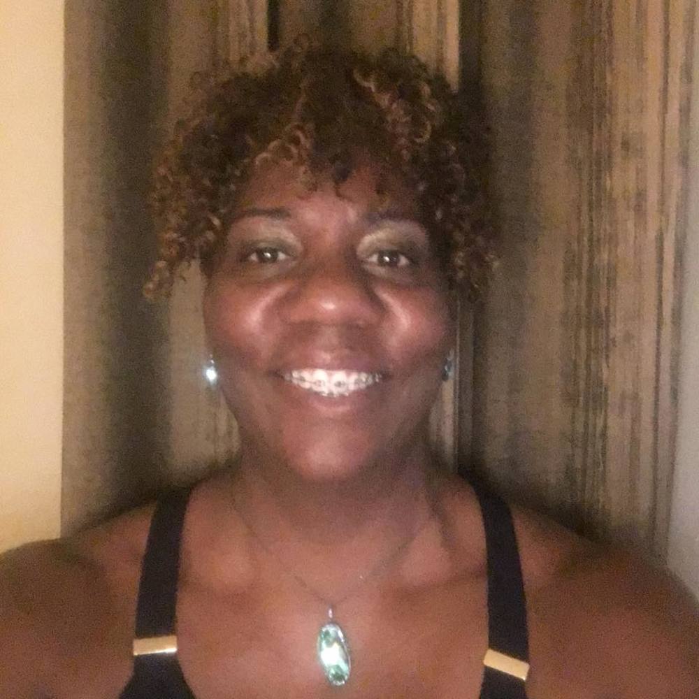 Meet your Posher, Yvonne